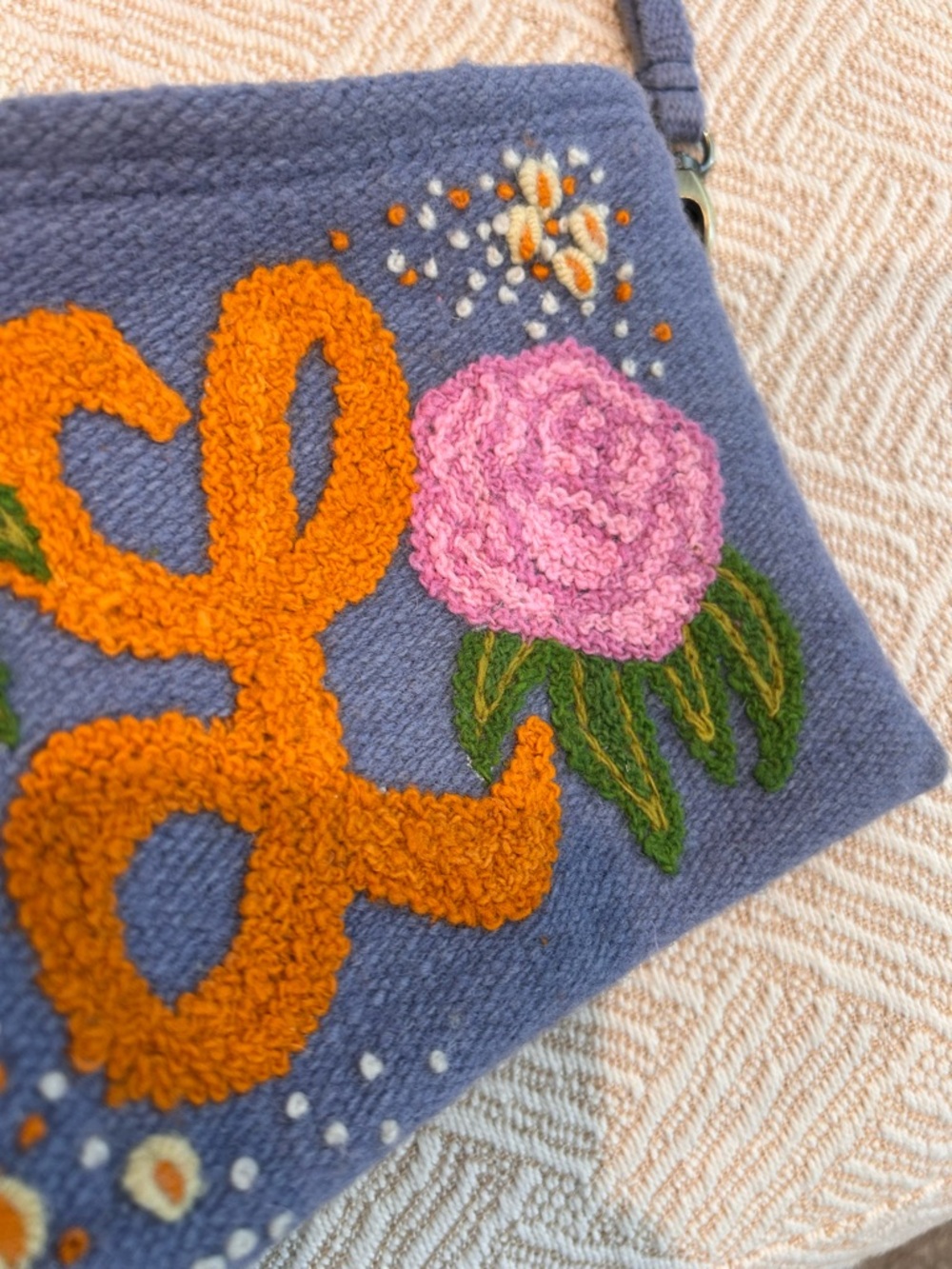 NWOT Jenny Krauss Wool Monogrammed Floral Wristlet. Botanical. Feminine. Boho - Picture 2 of 8